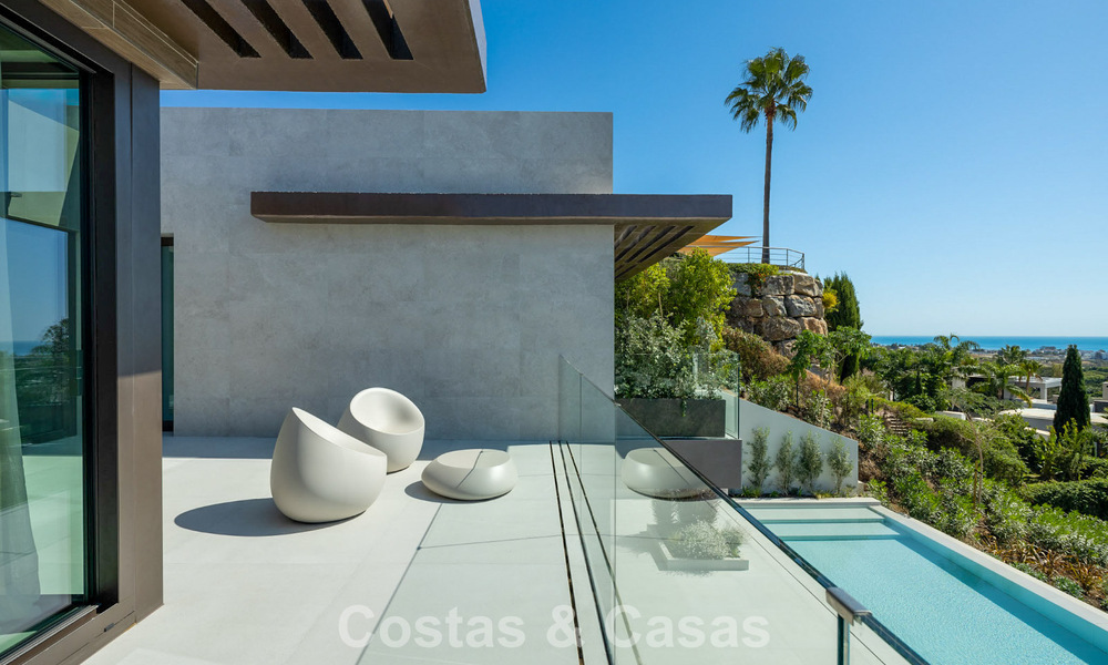 Instapklare, luxueuze, nieuwbouwvilla te koop in een prestigieus 5* golfresort in Marbella - Benahavis 787434