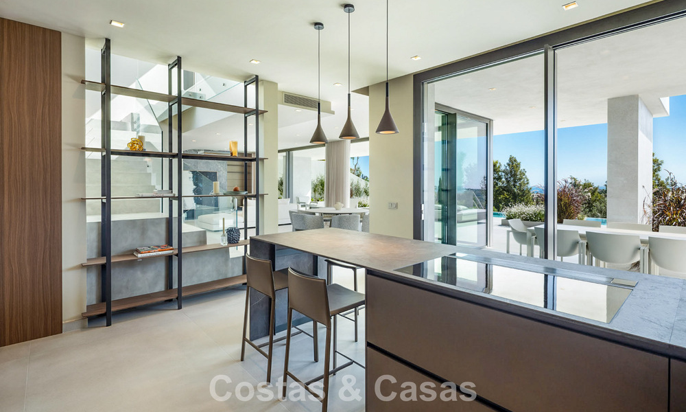 Instapklare, luxueuze, nieuwbouwvilla te koop in een prestigieus 5* golfresort in Marbella - Benahavis 787450