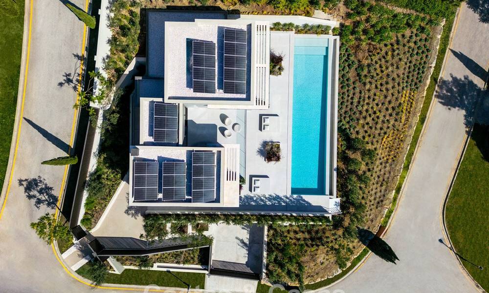 Instapklare, luxueuze, nieuwbouwvilla te koop in een prestigieus 5* golfresort in Marbella - Benahavis 787455