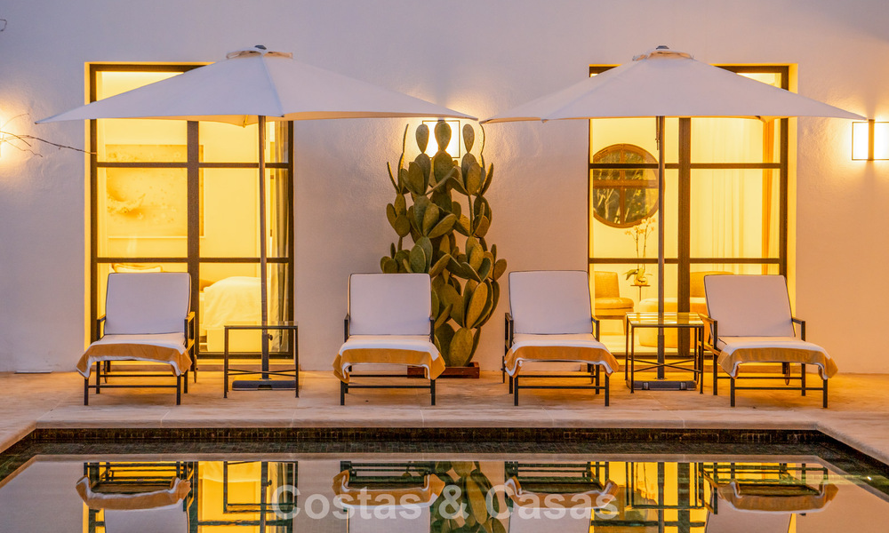 Voortreffelijke luxevilla te koop in het exclusieve Cascada de Camojan op Marbella’s Golden Mile 795110