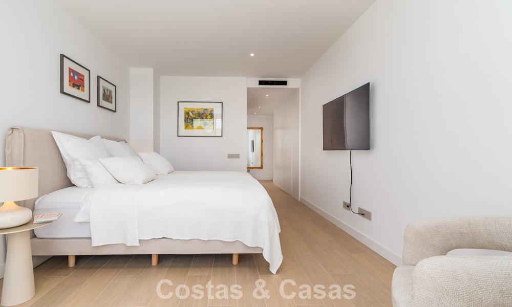 Moderne, halfvrijstaande woning te koop met een eigen zwembad, in een golfcomplex ten oosten van Marbella Centrum 787955