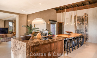 Instapklare villa met Ibiza-chic design te koop met zeezicht op de New Golden Mile tussen Marbella en Estepona 787778 