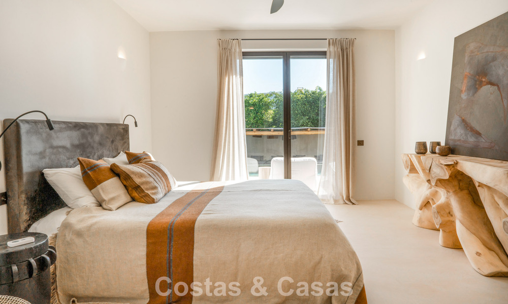 Instapklare villa met Ibiza-chic design te koop met zeezicht op de New Golden Mile tussen Marbella en Estepona 787784