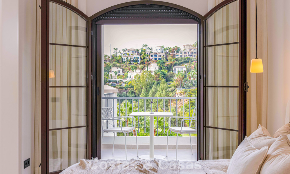 Instapklaar, eigentijds gerenoveerd hoekpenthouse te koop in Marbella - Benahavis 787896