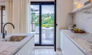 Instapklaar, eigentijds gerenoveerd hoekpenthouse te koop in Marbella - Benahavis 787898 