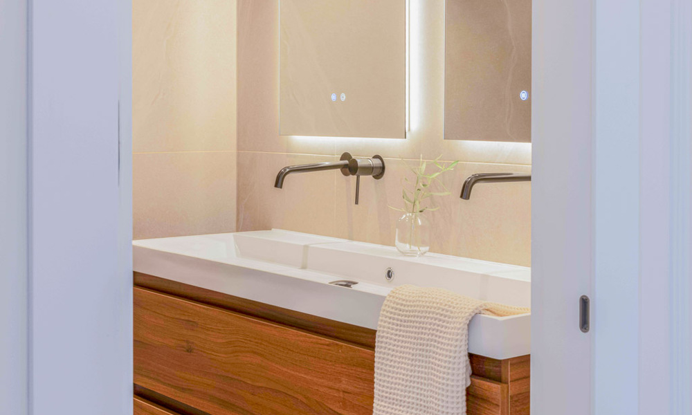 Instapklaar, eigentijds gerenoveerd hoekpenthouse te koop in Marbella - Benahavis 787906