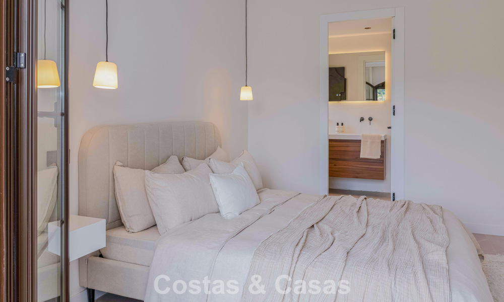 Instapklaar, eigentijds gerenoveerd hoekpenthouse te koop in Marbella - Benahavis 787908