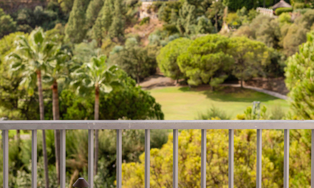 Instapklaar, eigentijds gerenoveerd hoekpenthouse te koop in Marbella - Benahavis 787919