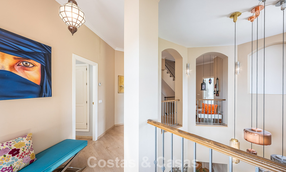 Mediterrane luxevilla met panoramisch uitzicht te koop genesteld in de groene heuvels van Marbella - Benahavis 789899