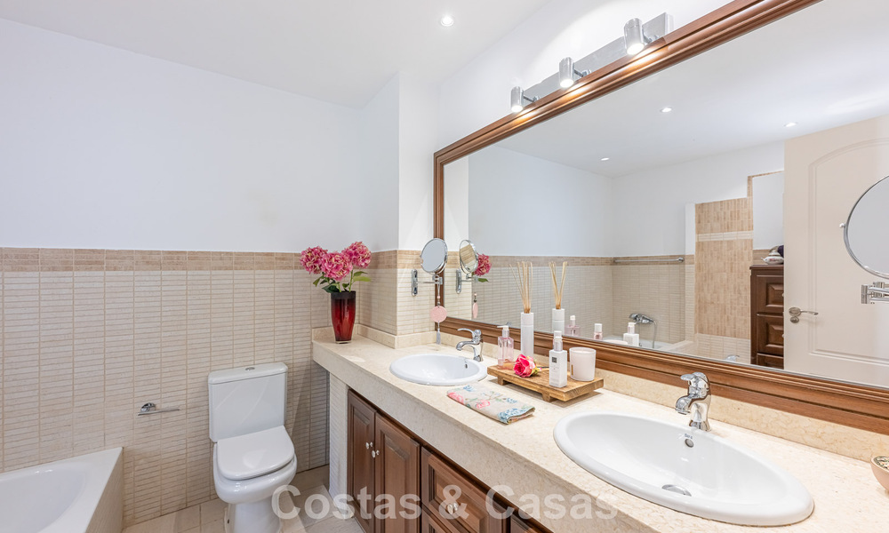 Mediterrane luxevilla met panoramisch uitzicht te koop genesteld in de groene heuvels van Marbella - Benahavis 789914