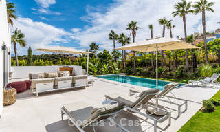 2 eigentijds luxevilla’s te koop, naast elkaar gelegen op slechts 400m van het strand in Casares, Costa del Sol 788051 