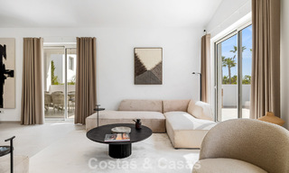2 eigentijds luxevilla’s te koop, naast elkaar gelegen op slechts 400m van het strand in Casares, Costa del Sol 788076 