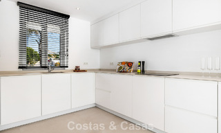 2 eigentijds luxevilla’s te koop, naast elkaar gelegen op slechts 400m van het strand in Casares, Costa del Sol 788079 