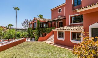 Statige luxevilla te koop in een klassieke Andalusische stijl in een afgesloten prestigieuze urbanisatie van Benahavis - Marbella 787972 