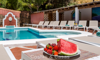 Statige luxevilla te koop in een klassieke Andalusische stijl in een afgesloten prestigieuze urbanisatie van Benahavis - Marbella 787974 