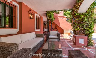 Statige luxevilla te koop in een klassieke Andalusische stijl in een afgesloten prestigieuze urbanisatie van Benahavis - Marbella 787977 