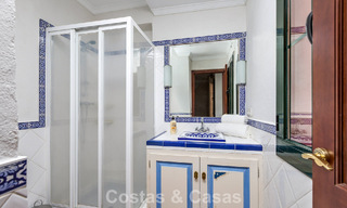 Statige luxevilla te koop in een klassieke Andalusische stijl in een afgesloten prestigieuze urbanisatie van Benahavis - Marbella 788004 