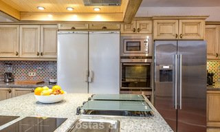 Statige luxevilla te koop in een klassieke Andalusische stijl in een afgesloten prestigieuze urbanisatie van Benahavis - Marbella 788014 