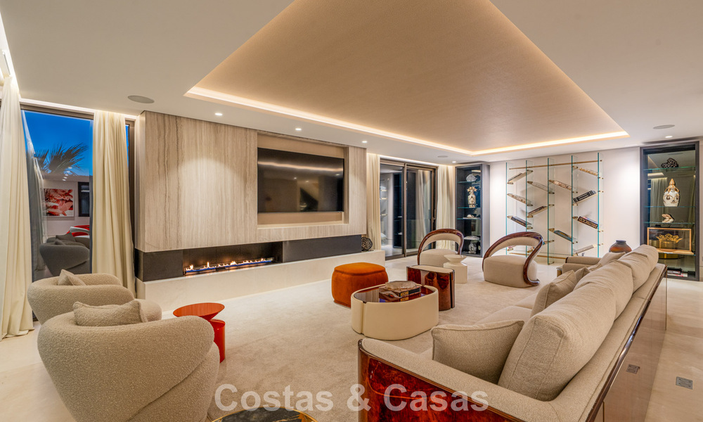 Instapklare, high-end designvilla met zeezicht te koop aan de Golden Mile van Marbella 788124