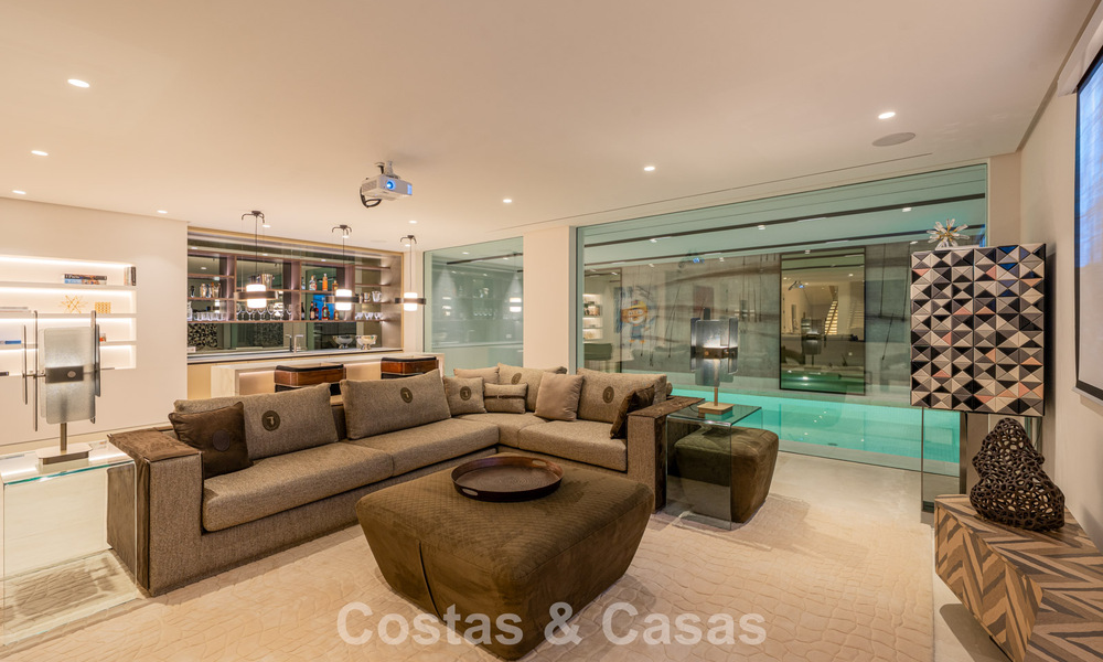 Instapklare, high-end designvilla met zeezicht te koop aan de Golden Mile van Marbella 788128