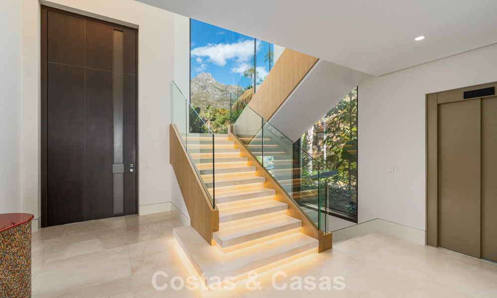 Instapklare, high-end designvilla met zeezicht te koop aan de Golden Mile van Marbella 788147