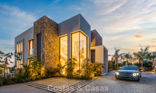 Modernistische luxevilla met zeezicht te koop aan Marbella’s Golden Mile 788159 