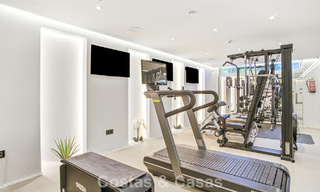 Opmerkelijk paleis in neoklassieke stijl te koop in de prestigieuze, gated wijk van Sierra Blanca, Marbella 788195 