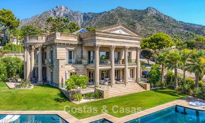 Opmerkelijk paleis in neoklassieke stijl te koop in de prestigieuze, gated wijk van Sierra Blanca, Marbella 788212