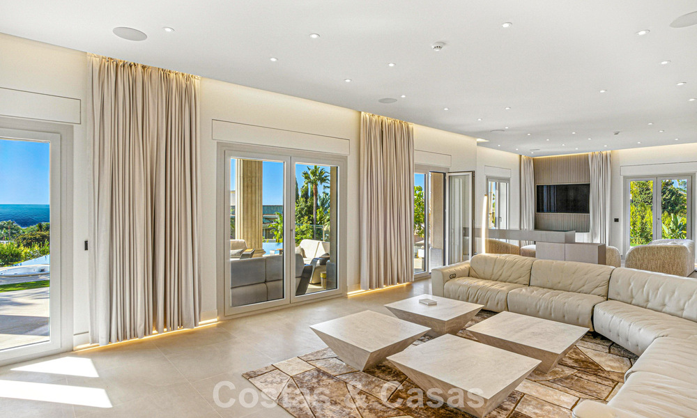 Opmerkelijk paleis in neoklassieke stijl te koop in de prestigieuze, gated wijk van Sierra Blanca, Marbella 788218