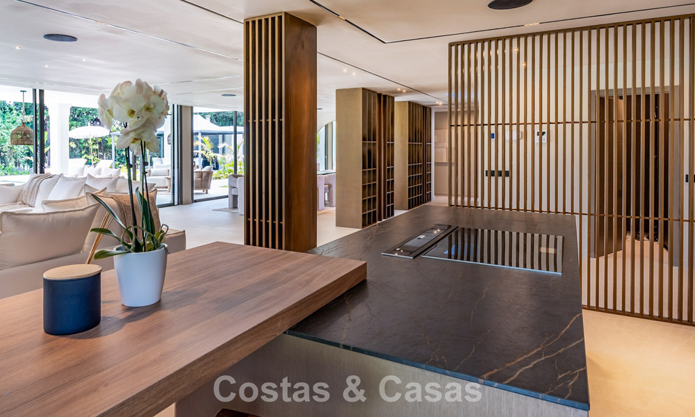 Prachtige luxevilla met tijdloze Andalusische architectuur te koop op de New Golden Mile tussen Marbella en Estepona 788331