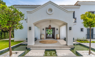 Prachtige luxevilla met tijdloze Andalusische architectuur te koop op de New Golden Mile tussen Marbella en Estepona 788358 