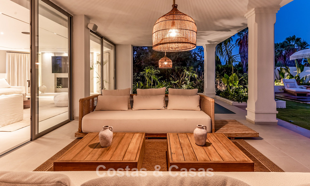Prachtige luxevilla met tijdloze Andalusische architectuur te koop op de New Golden Mile tussen Marbella en Estepona 788375