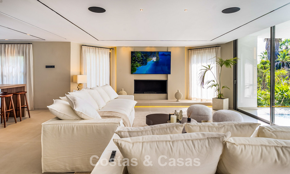 Prachtige luxevilla met tijdloze Andalusische architectuur te koop op de New Golden Mile tussen Marbella en Estepona 788377