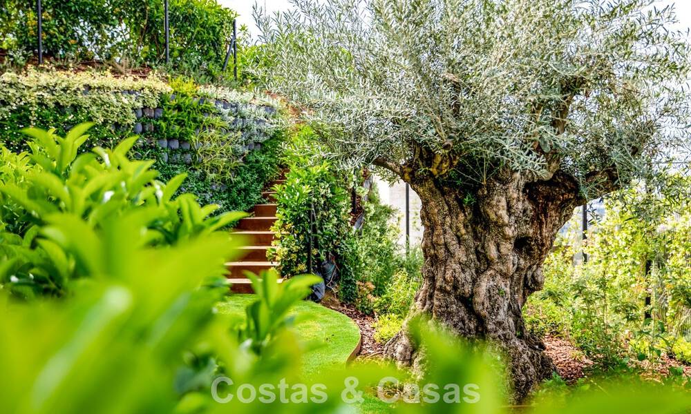 High-end luxevilla met panoramisch zeezicht te koop binnen een prestigieus resort, Benahavis - Marbella 788393