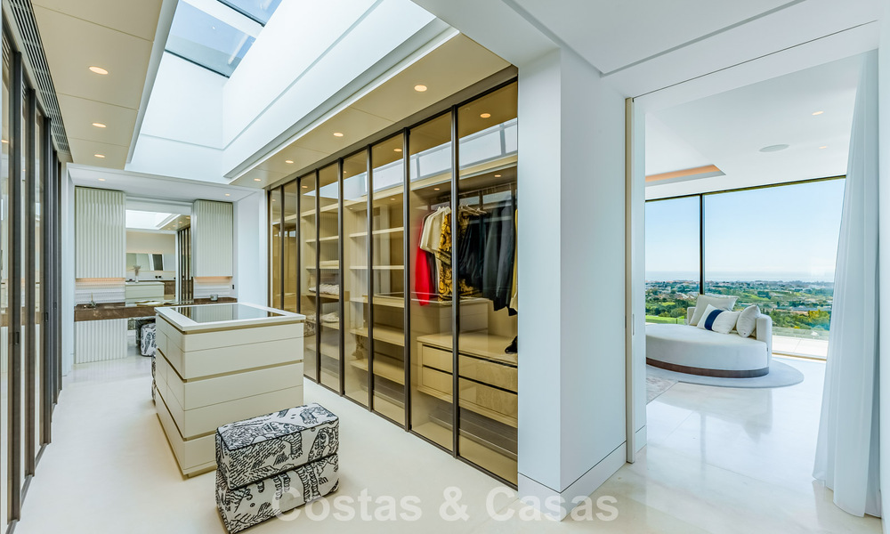 High-end luxevilla met panoramisch zeezicht te koop binnen een prestigieus resort, Benahavis - Marbella 788399