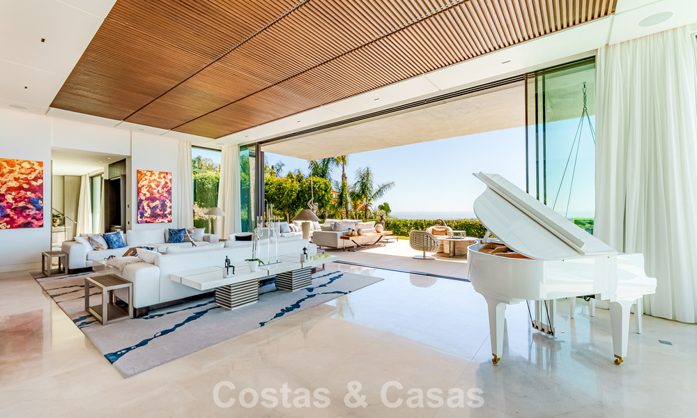 High-end luxevilla met panoramisch zeezicht te koop binnen een prestigieus resort, Benahavis - Marbella 788405