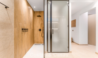 Stijlvol gerenoveerde luxevilla te koop in een bevoorrechte golfgemeenschap in Nueva Andalucia, Marbella 788446 