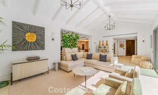 Stijlvol gerenoveerde luxevilla te koop in een bevoorrechte golfgemeenschap in Nueva Andalucia, Marbella 788470 
