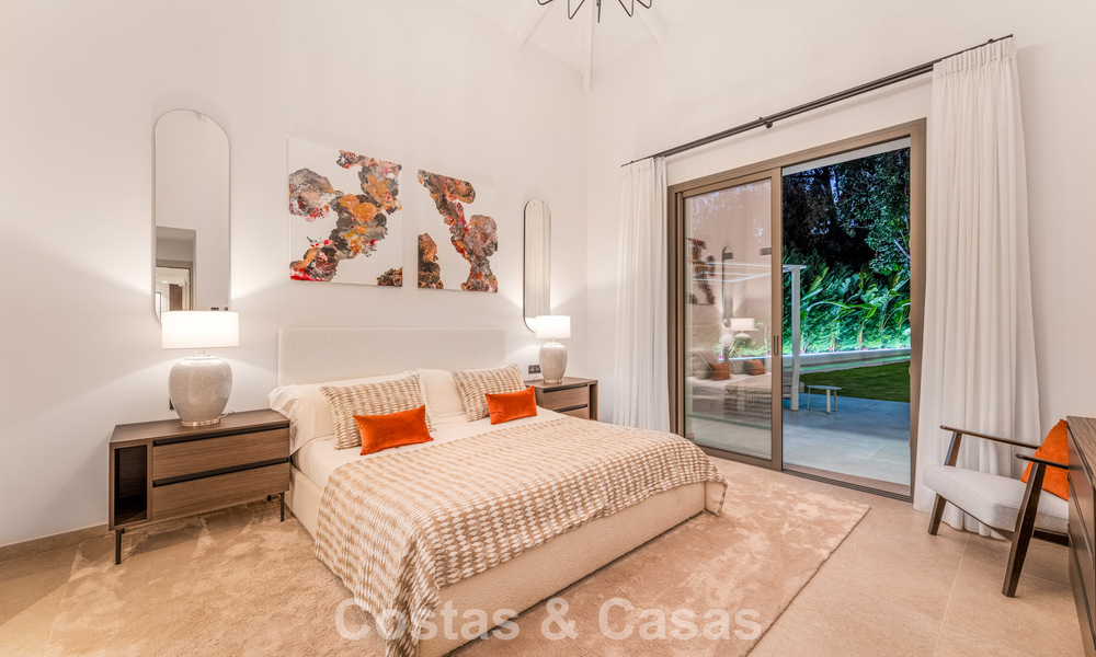 Stijlvol gerenoveerde luxevilla te koop in een bevoorrechte golfgemeenschap in Nueva Andalucia, Marbella 788482