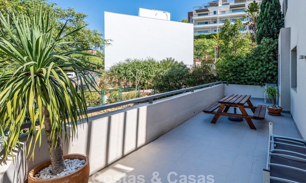 Hedendaags appartement met ruim hoekterras te koop in Marbella - Benahavis 788711