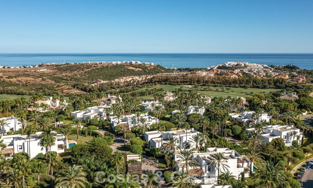 Instapklare, modernistische Spaanse villa te koop, omgeven door eersteklas golfbanen aan de Costa del Sol 788322
