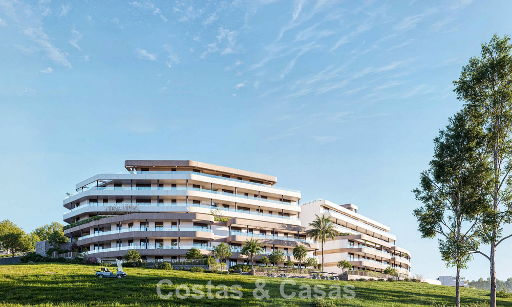 Nieuwe, innovatieve appartementen te koop aan de golfbaan in Estepona 788666