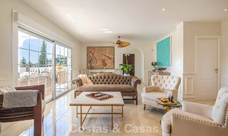 Ruime villa met mediterrane bouwstijl te koop in een gewilde urbanisatie van Marbella - Benahavis 788675 