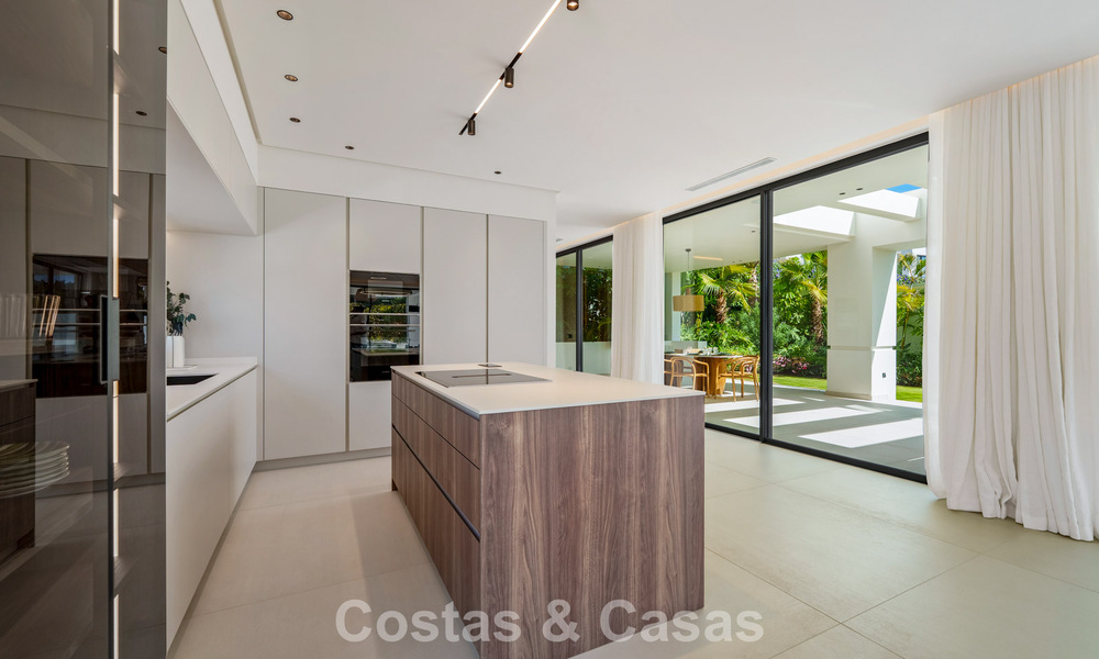 Instapklare, contemporaine luxevilla te koop op loopafstand van het strand en centrum van San Pedro - Marbella 788834