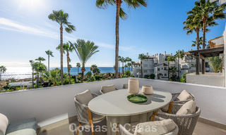 Gemoderniseerd appartement met zeezicht te koop in een strandcomplex op de New Golden Mile tussen Marbella en Estepona 788772 