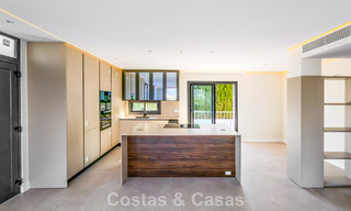 Eersteklas gerenoveerd appartement te koop op loopafstand van alles in Nueva Andalucia, Marbella 789734 