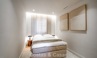 Duplex penthouse in Andalusische bouwstijl met een eigentijds interieur te koop in Nueva Andalucia, Marbella 789832 