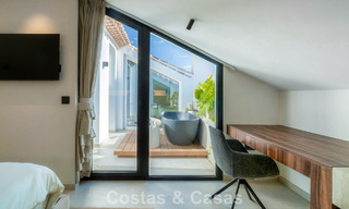 Modern gerenoveerd duplex penthouse met zeezicht te koop op wandelafstand van Puerto Banus, Marbella 789167 