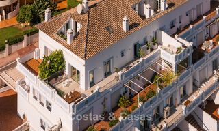 Modern gerenoveerd duplex penthouse met zeezicht te koop op wandelafstand van Puerto Banus, Marbella 789169 