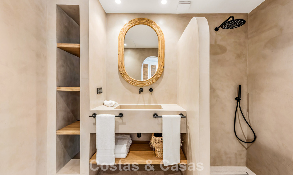 Begane grond appartement te koop op slechts enkele meters van het strand in Elviria, Marbella 789199